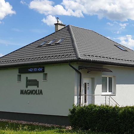 Ubytovanie Magnolia Hotell Lipany Exteriör bild